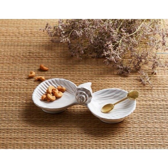 New Mud Pie Shell Double Tidbit set with a gold spoon. 5’ X 10’ - Picture 2 of 8